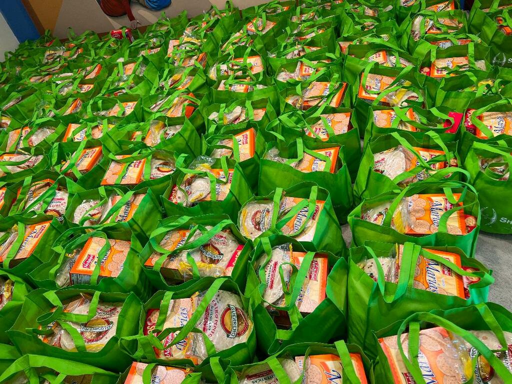 M.T.O. Orange County Center Makes a Food Donation to Families in Need