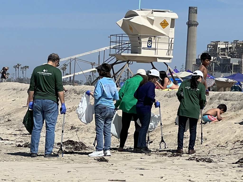 M.T.O. Orange County Participates in Beach Cleanup for Earth Day