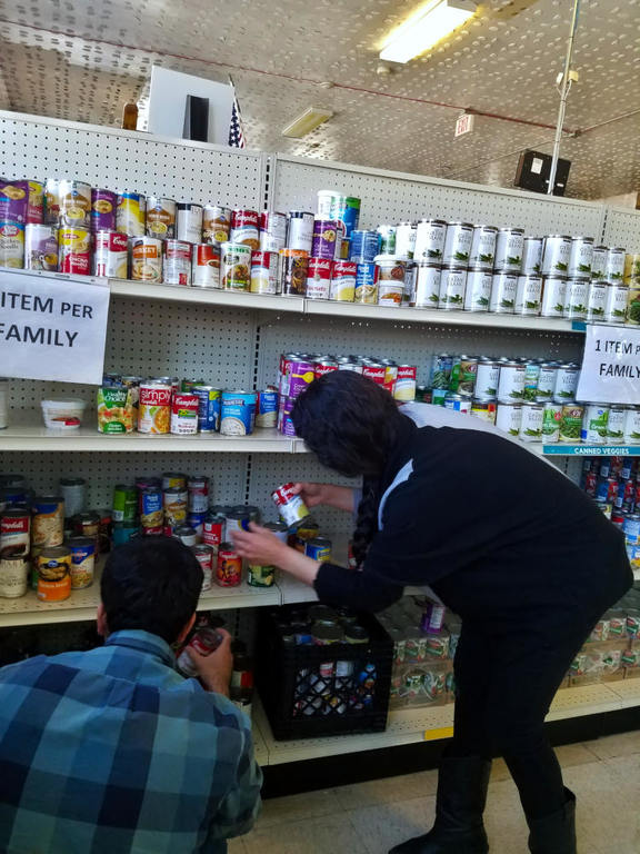 M.T.O. Albuquerque Volunteering With Local Food Pantry