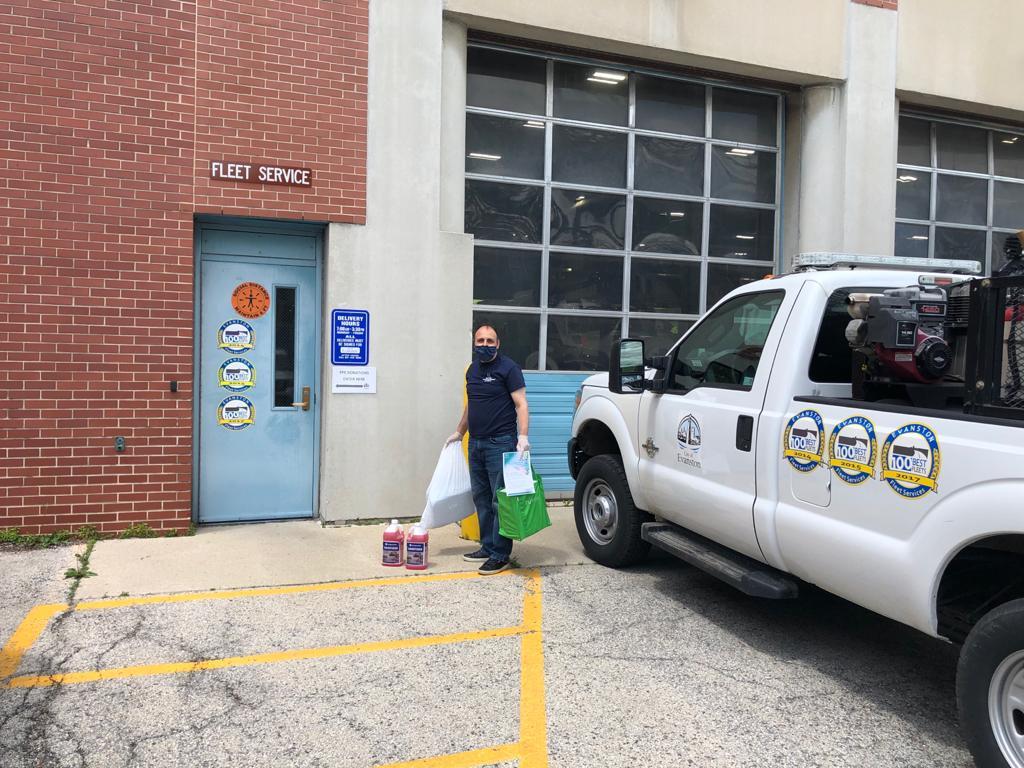 M.T.O. Chicago Delivers N95 Masks and PPE to City of Evanston