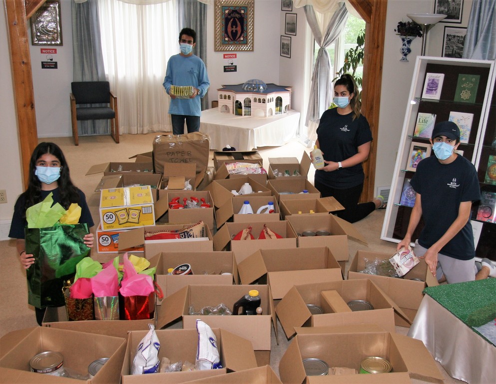 M.TO. Minnesota donates Face Masks & Other Essentials to Rezek house