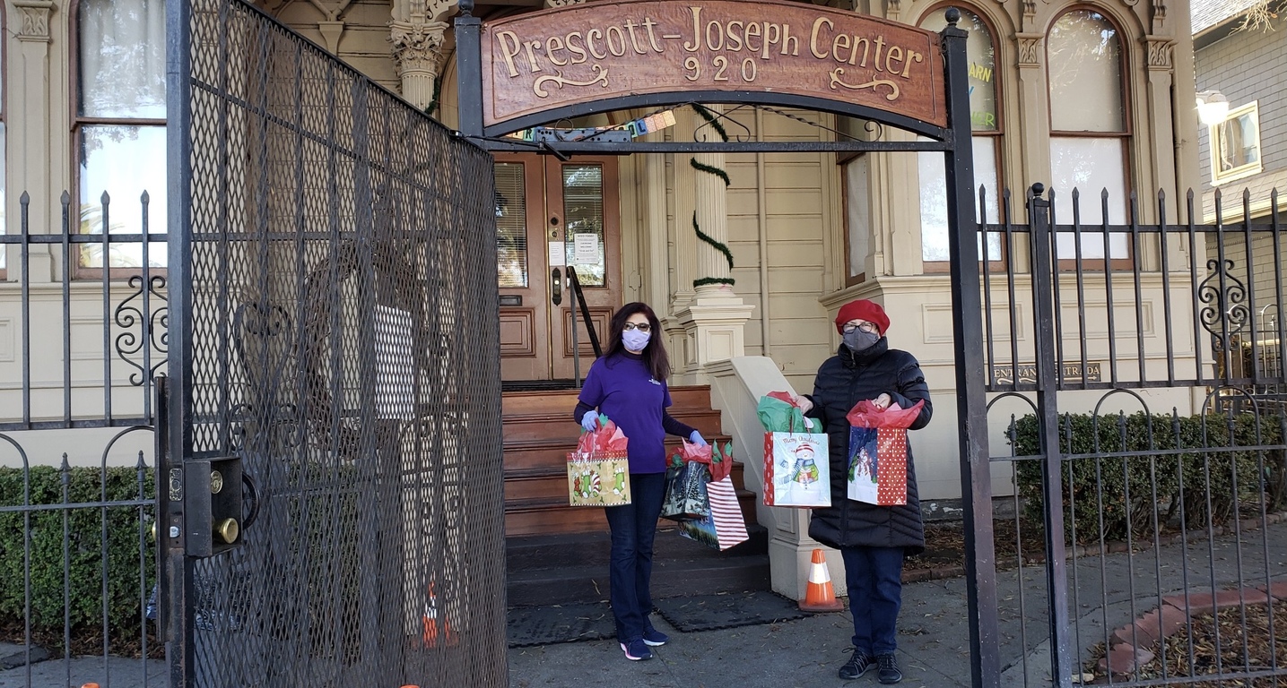M.T.O. Berkeley Donates 300 Masks to Prescott Joseph Center