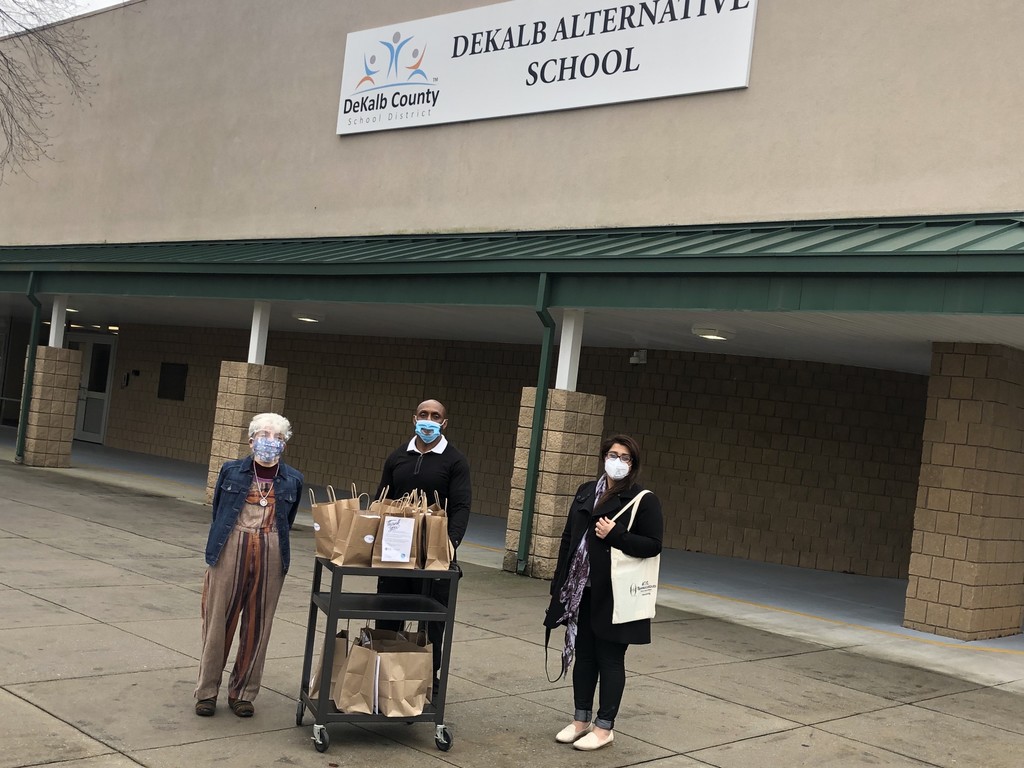 M.T.O. Atlanta Donates PPE to Dekalb Alternative School